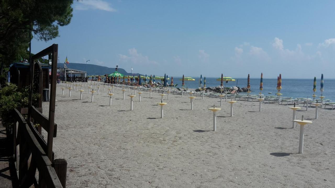 Appartamento Lido 'With Parking Space Included' Toscolano Maderno Εξωτερικό φωτογραφία